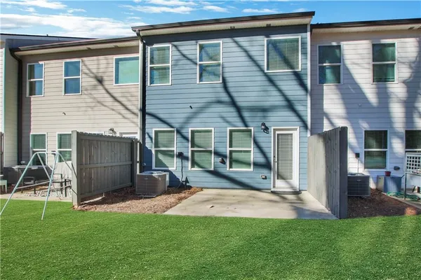 $2,050 | 102 Jaxton Street, Hoschton, GA 30548