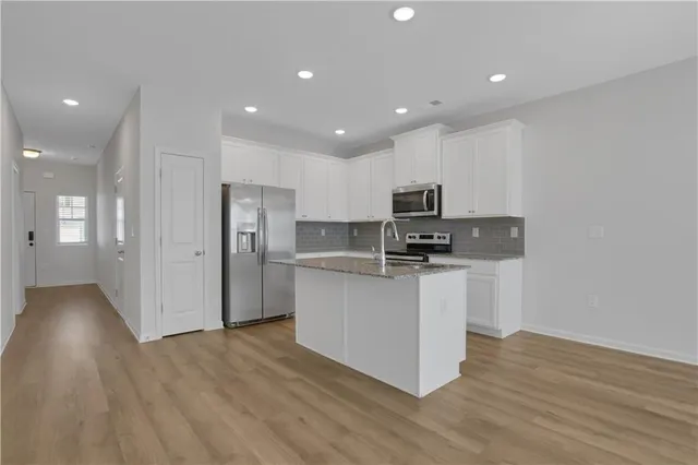 $2,200 | 102 Jaxton Street, Hoschton, GA 30548