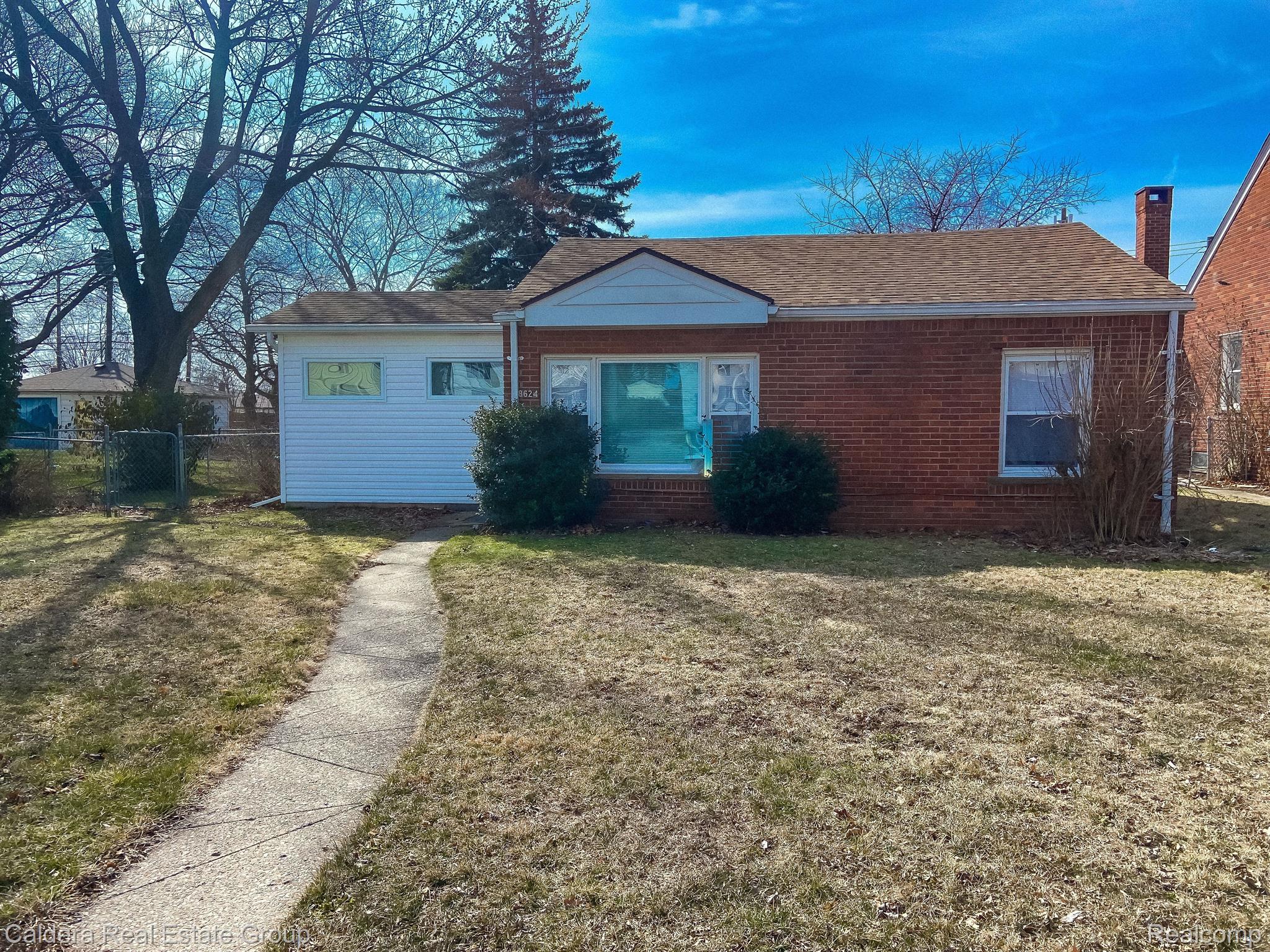 8624 Harding Street Center Line, MI 48015 - Photo 1 of 22 Gallery Image 1
