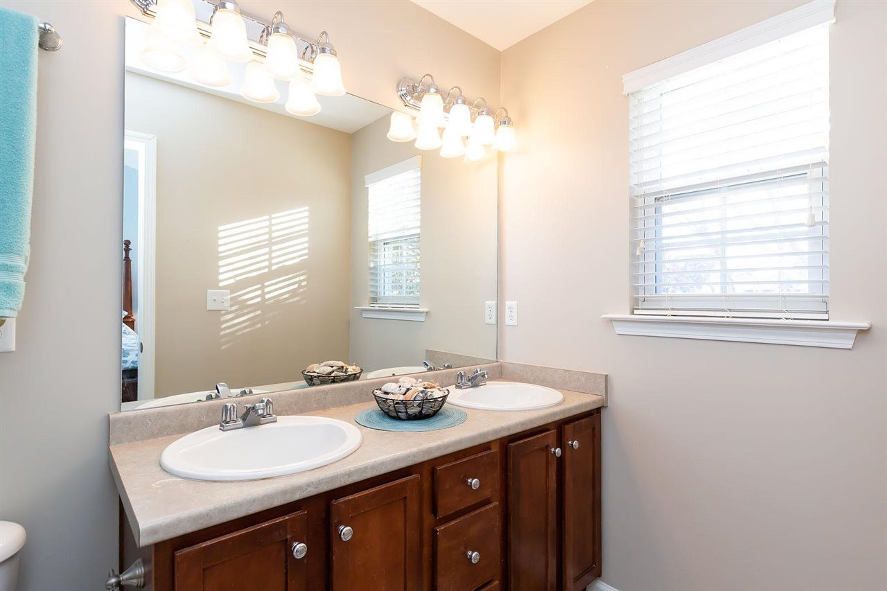 2145 Metacomet Way Raleigh, NC 27604 - Photo 10 of 17 Photo 10