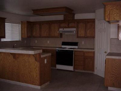 1467 Deborah Lane Madera, CA 93637 - Photo 2 of 7