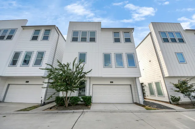 $2,600 | 1907 Lonestar Brook Lane, Houston, TX 77080