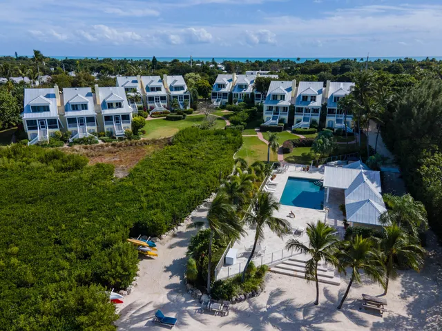 $2,600,000 | 81250 Overseas Highway, Unit 5, Islamorada, FL 33036