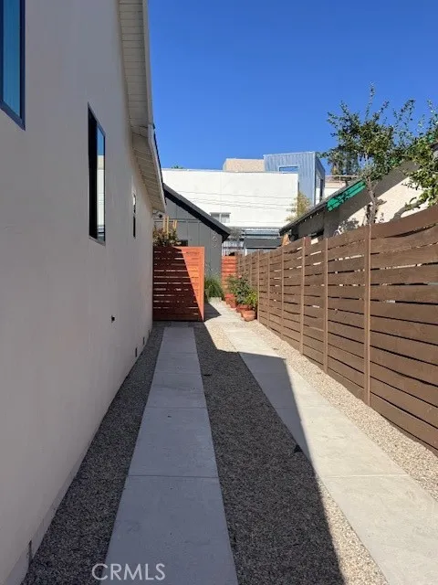 869 East Howard Street Pasadena, CA 91101 - Photo 6 of 13 a view of balcony