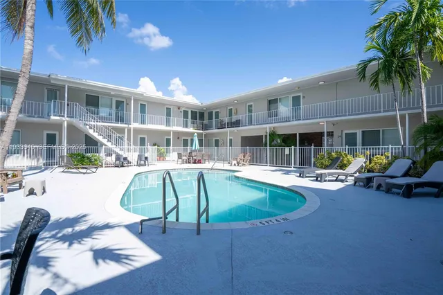 $2,490 | 1940 Biarritz Drive, Unit 16, Miami Beach, FL 33141