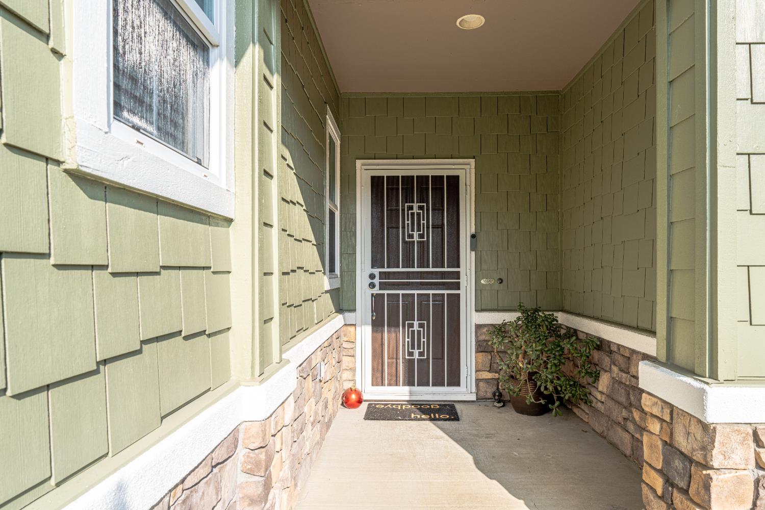 3710 Huntington Road West Sacramento, CA 95691 - Photo 4 of 46 a view of balcony