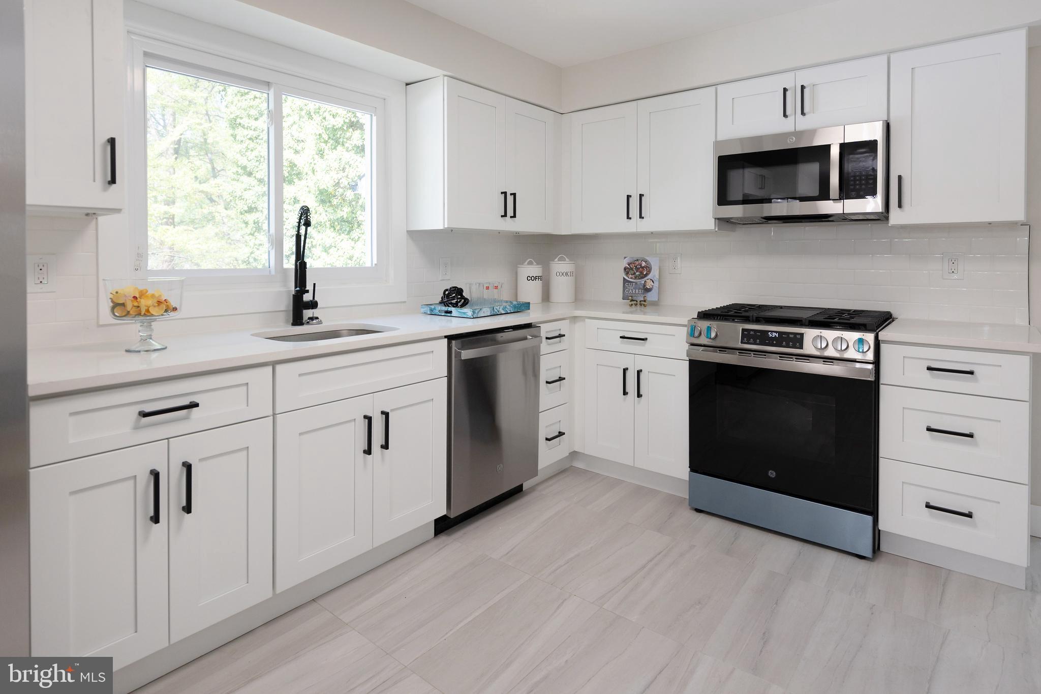 127 Parkview Road Stratford, NJ 08084 - Photo 16 of 41