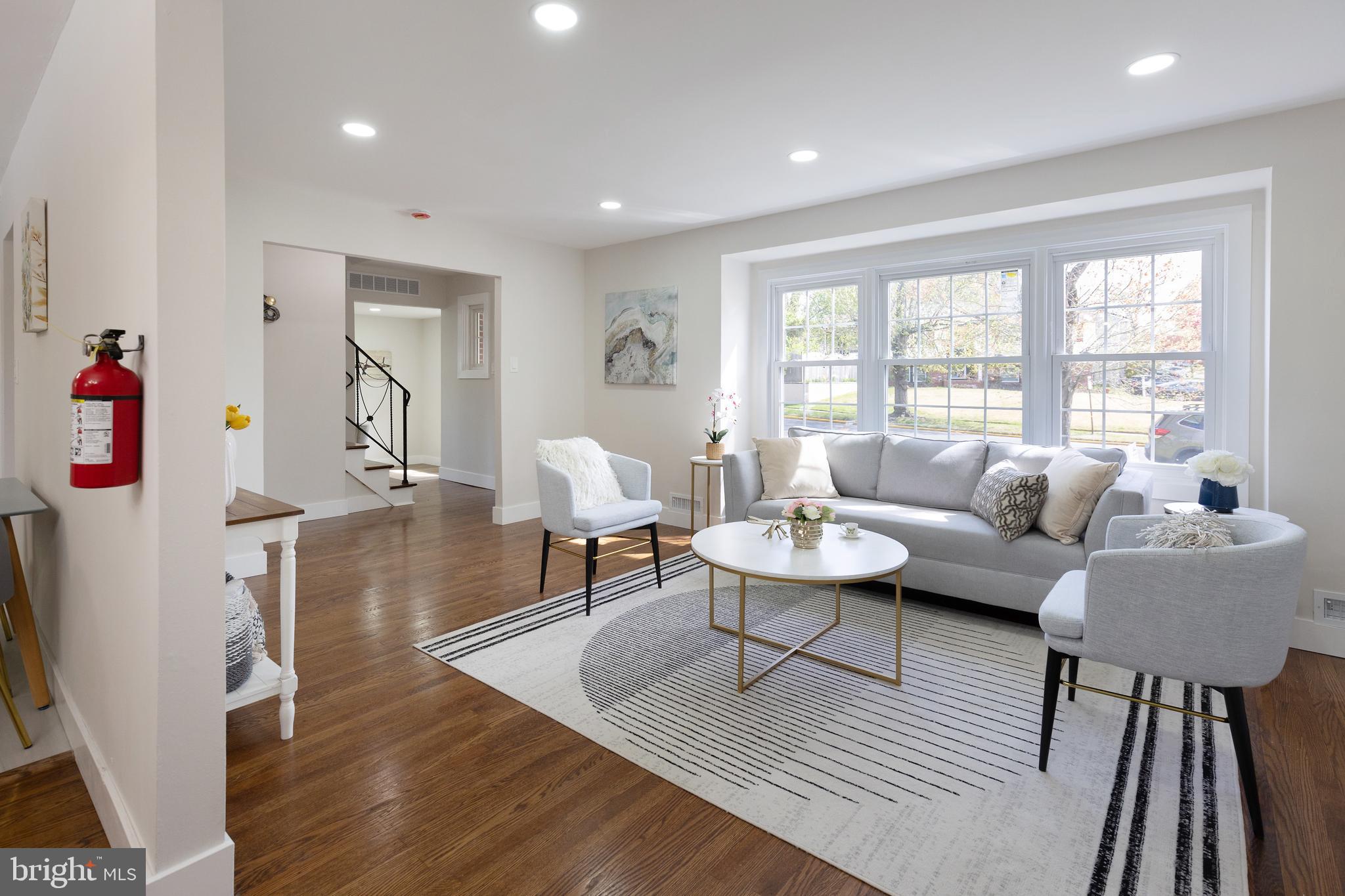 127 Parkview Road Stratford, NJ 08084 - Photo 3 of 41