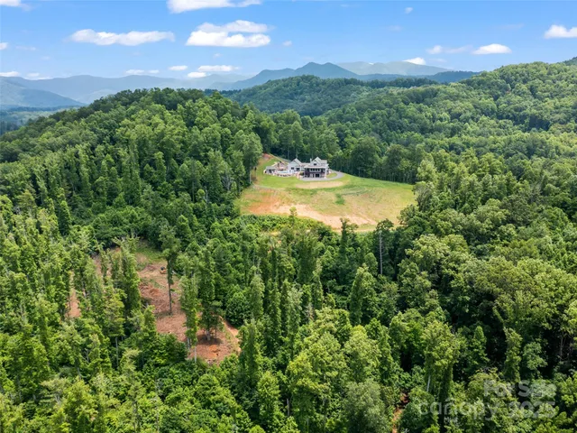 $1,600,500 | 1590 South 226th Highway, Bakersville, NC 28705