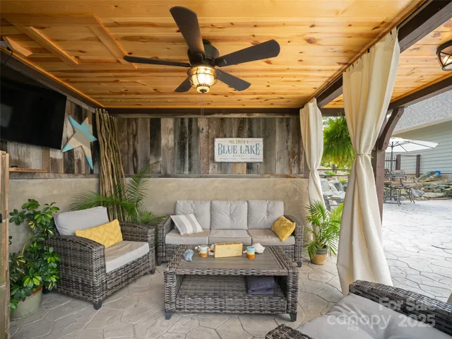 $1,600,500 | 1590 South 226th Highway, Bakersville, NC 28705