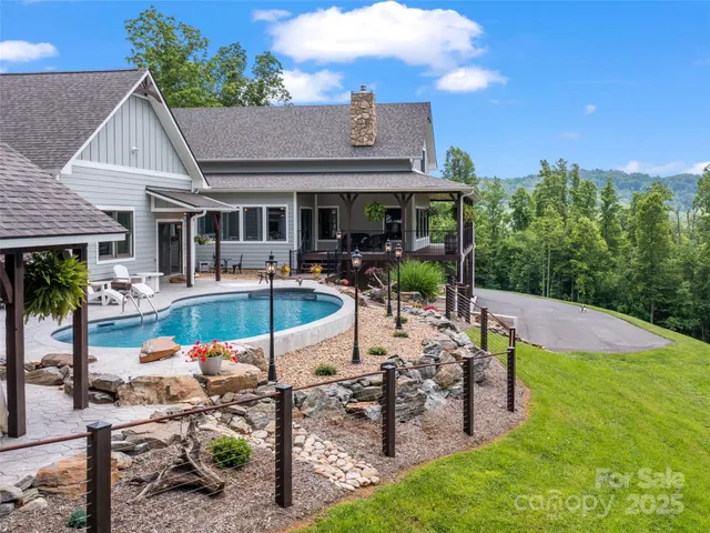 $1,600,500 | 1590 South 226th Highway, Bakersville, NC 28705