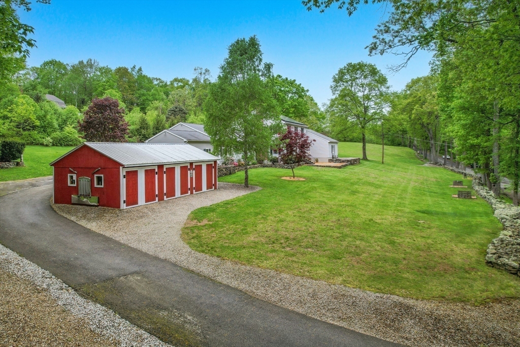 217 Chamberlain Hill Road Barre, MA 01005 - Photo 5 of 31
