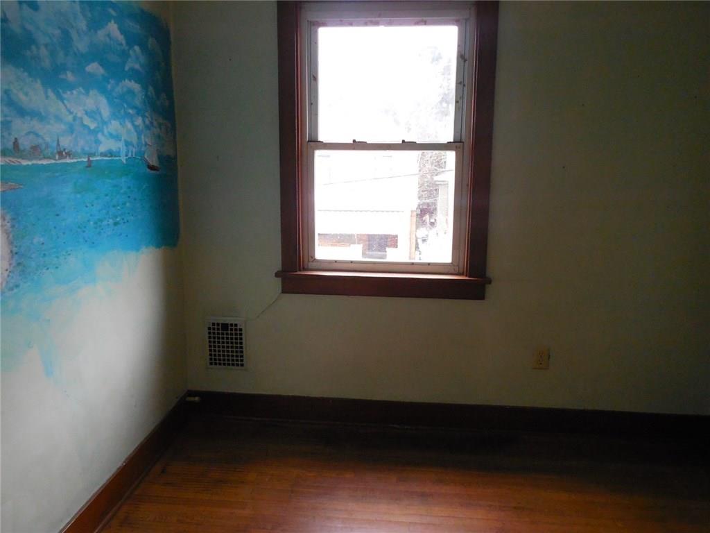 206 Rustic Avenue Pittsburgh, PA 15210 - Photo 6 of 12 Gallery Image 6