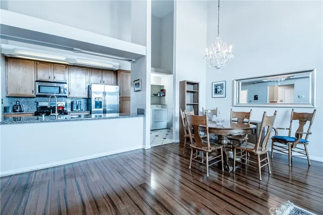 $565,000 | 5440 Lindley Avenue, Unit 310, Encino, CA 91316