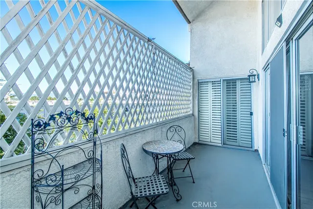 $565,000 | 5440 Lindley Avenue, Unit 310, Encino, CA 91316