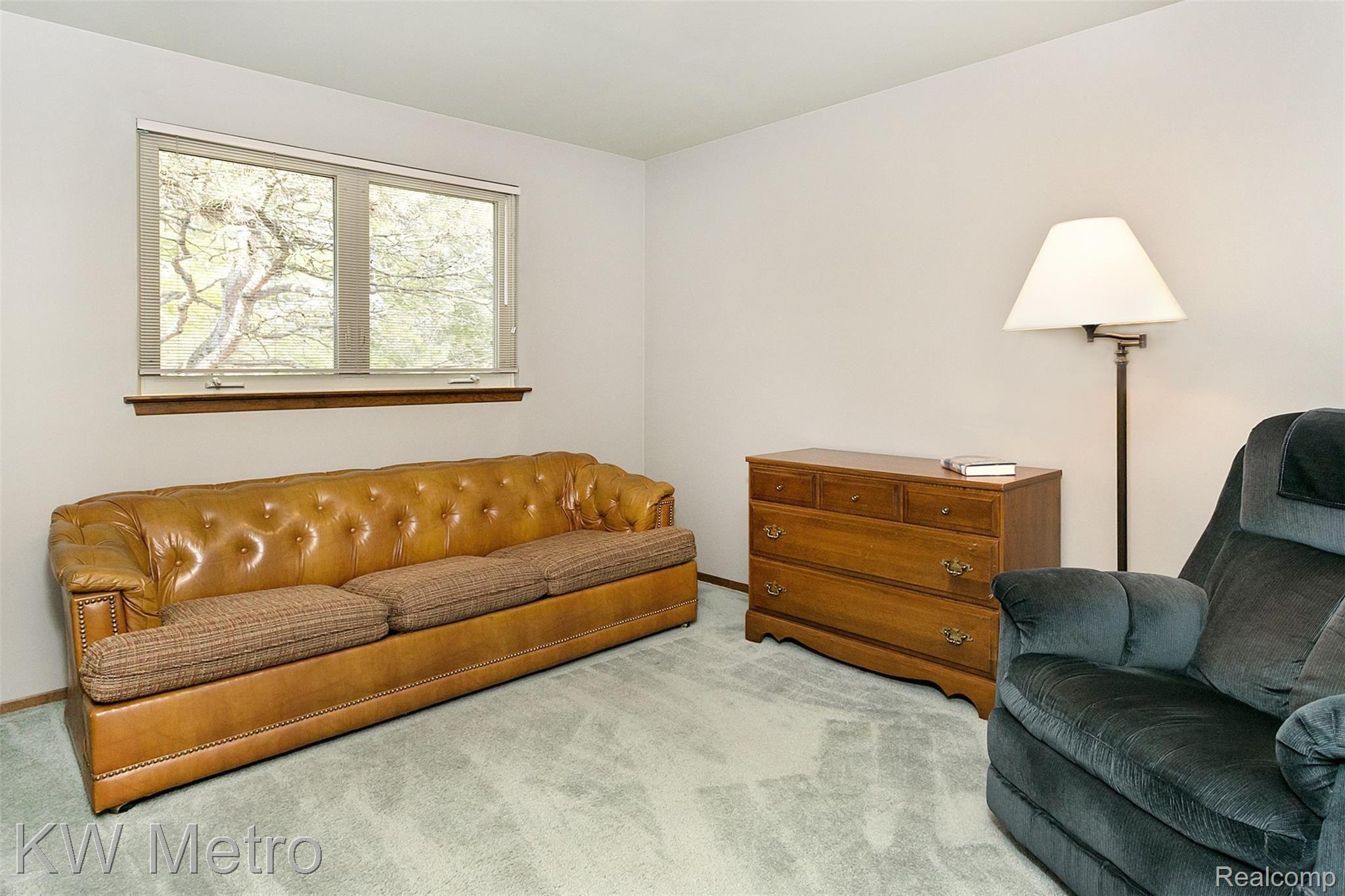 828 Ten Point Drive Rochester, MI 48309 - Photo 19 of 56 Ten Point-19.jpg