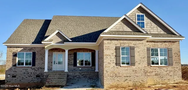 $419,900 | 7515 Sweetwater Drive, Nashville, NC 27856