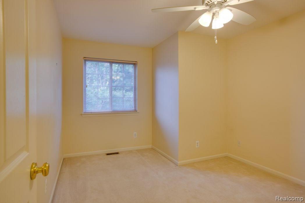 16968 Farmington Road, Unit 14 Livonia, MI 48154 - Photo 21 of 26 Second Bedroom