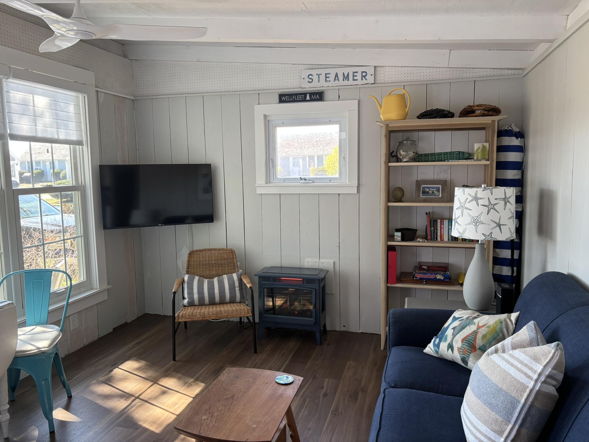 260 Kendrick Avenue, Unit 5 Wellfleet, MA 02667 - Photo 10 of 17 Living room