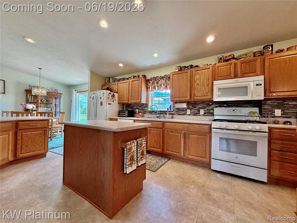 6069 Harris Road Jeddo, MI 48032 - Photo 12 of 33