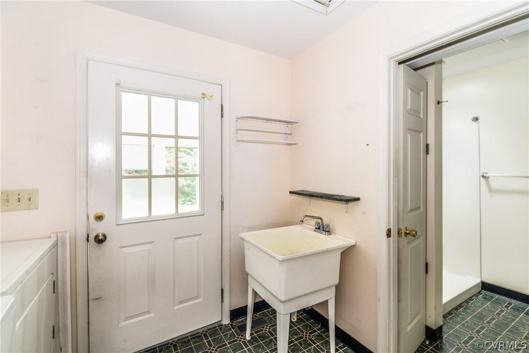 149 Beler Road Williamsburg, VA 23188 - Photo 14 of 38 Gallery Image 14