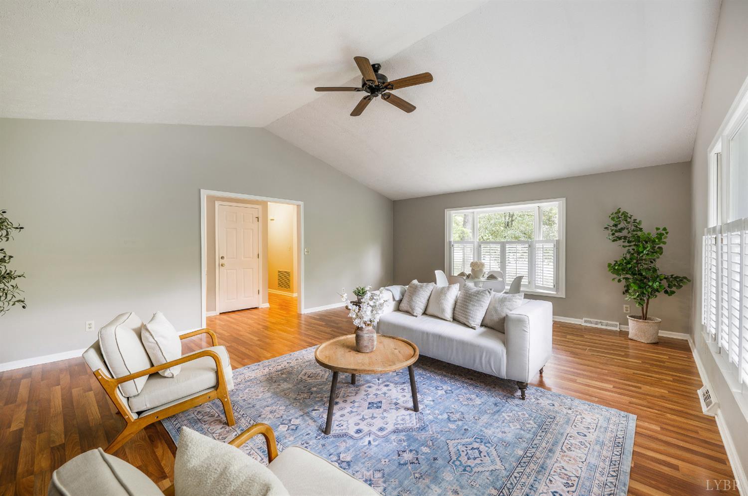 3552 Round Hill Road Lynchburg, VA 24503 - Photo 3 of 51