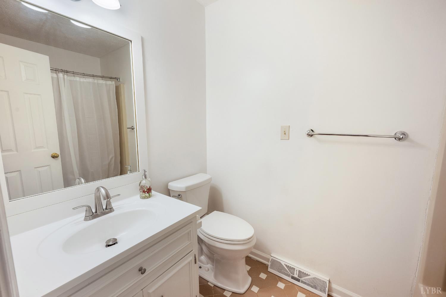 3552 Round Hill Road Lynchburg, VA 24503 - Photo 31 of 51
