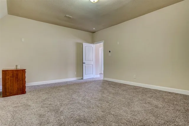 an empty room with an empty space