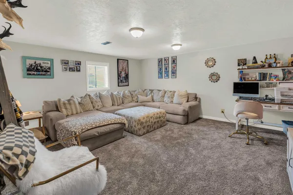 $465,000 | 2315 Mississippi Street, Green River, WY 82935