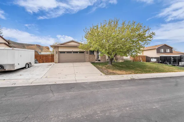 $465,000 | 2315 Mississippi Street, Green River, WY 82935