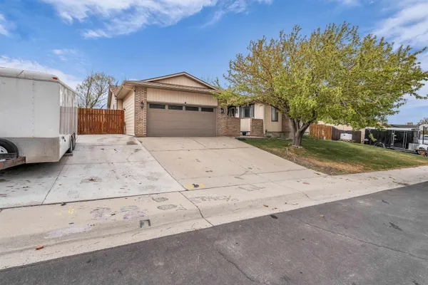 $465,000 | 2315 Mississippi Street, Green River, WY 82935