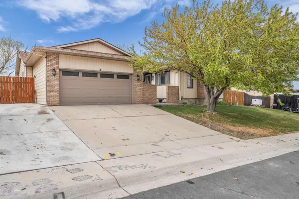 $465,000 | 2315 Mississippi Street, Green River, WY 82935