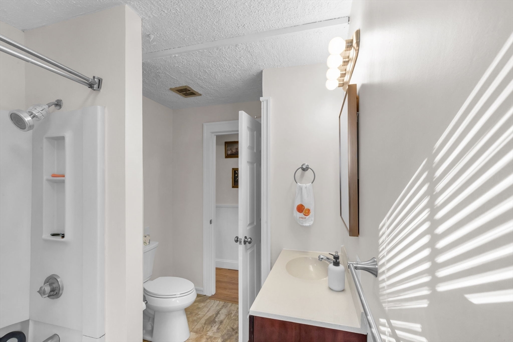 36 Kulig Street Springfield, MA 01104 - Photo 16 of 19