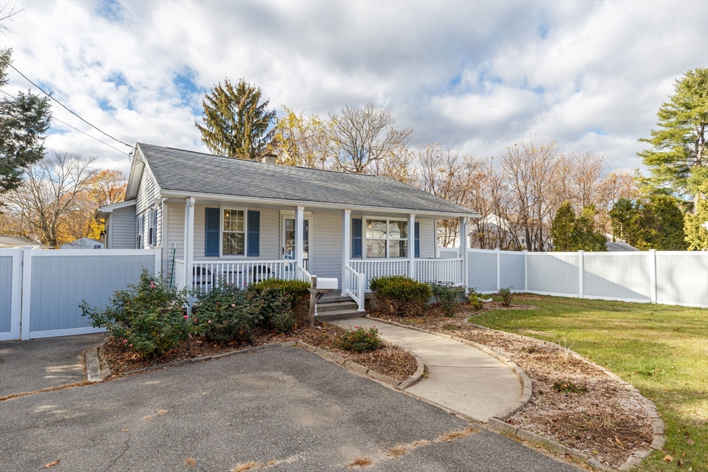 36 Kulig Street Springfield, MA 01104 - Photo 2 of 19