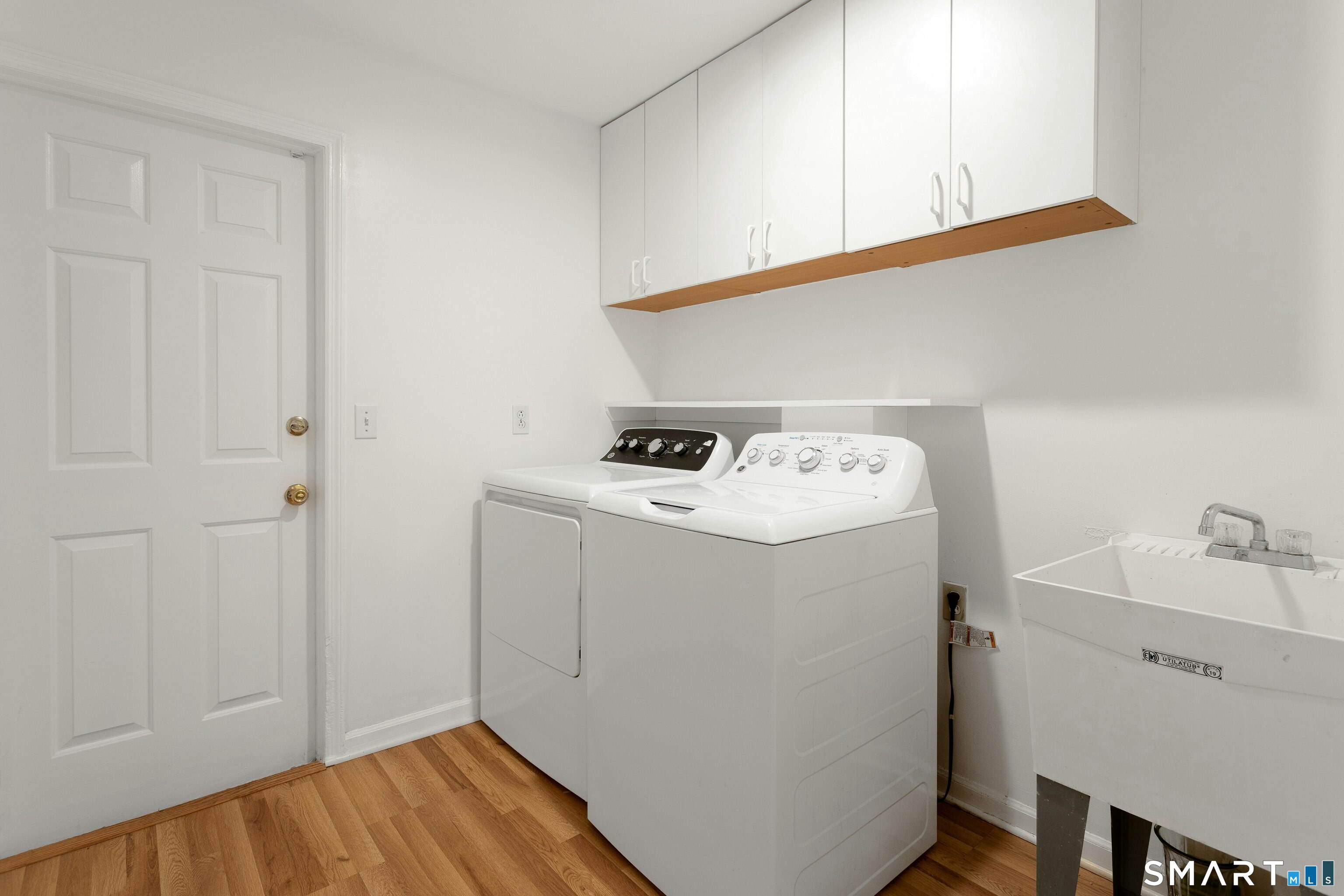 11 Charcoal Road Norwalk, CT 06854 - Photo 27 of 33