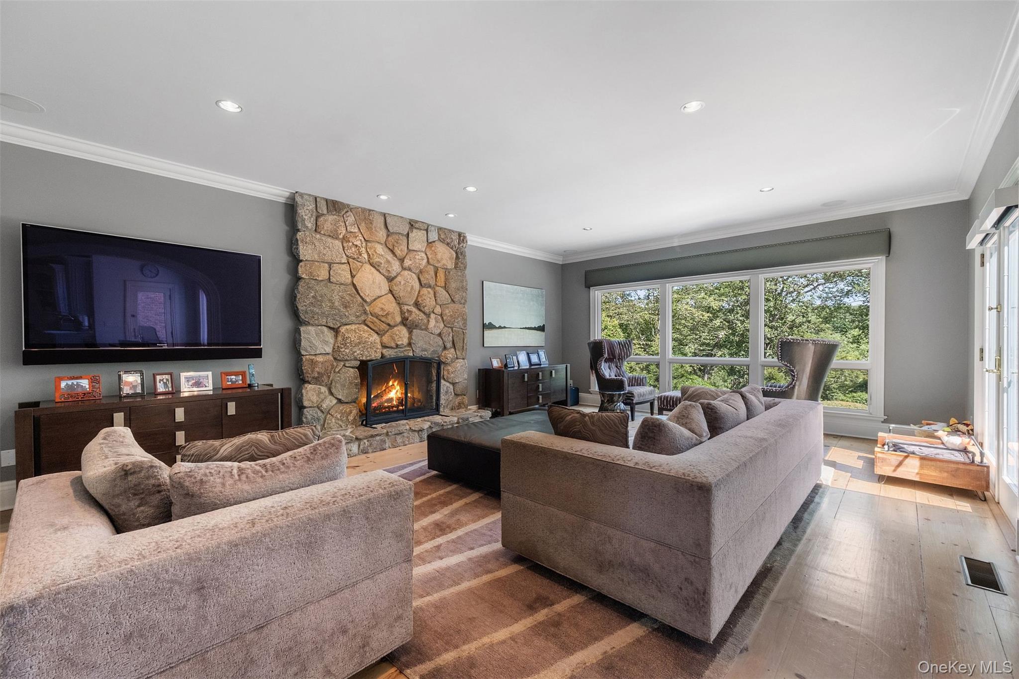 8 Ridgeview Circle Armonk, NY 10504 - Photo 13 of 37