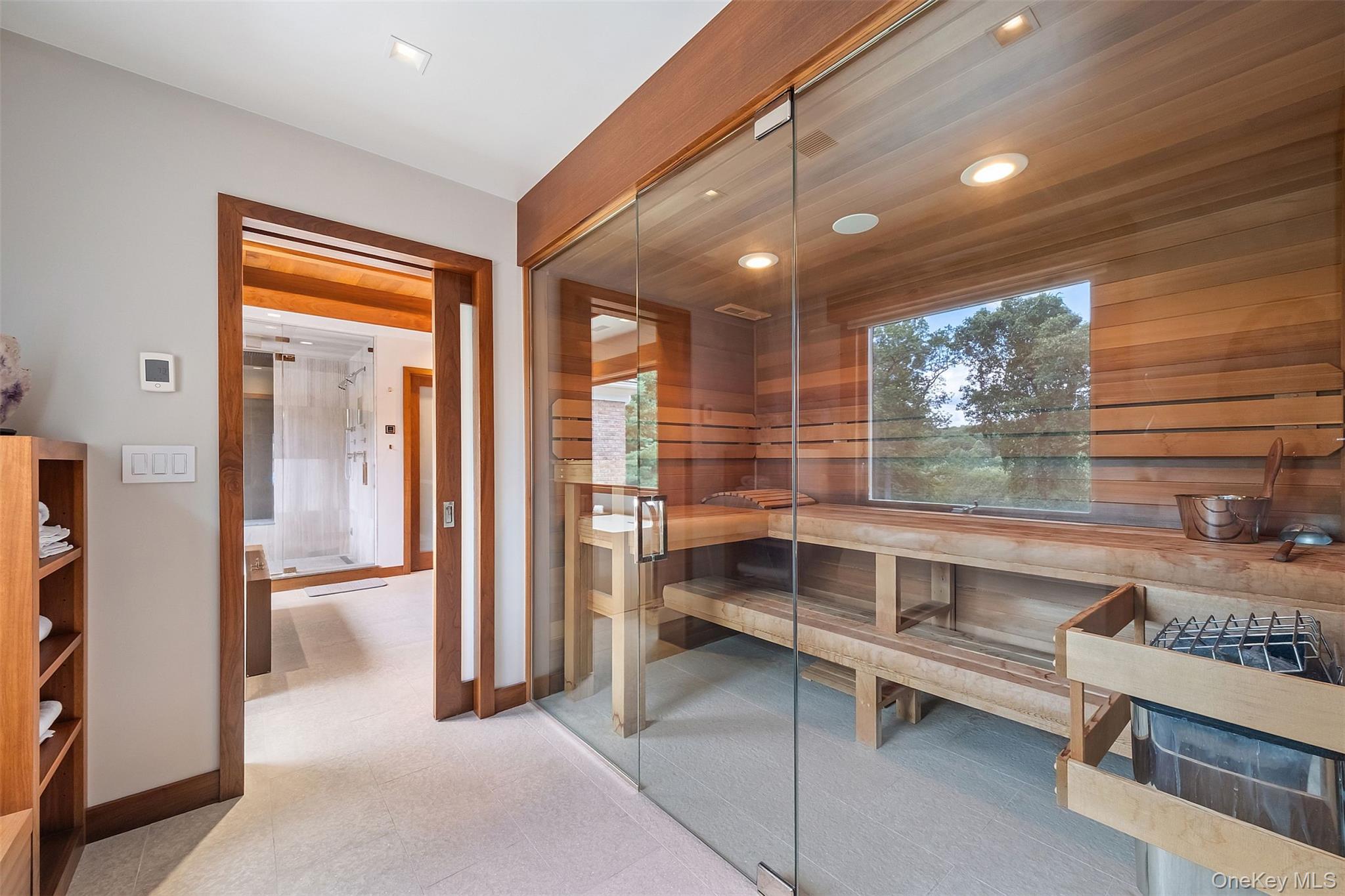 8 Ridgeview Circle Armonk, NY 10504 - Photo 23 of 37