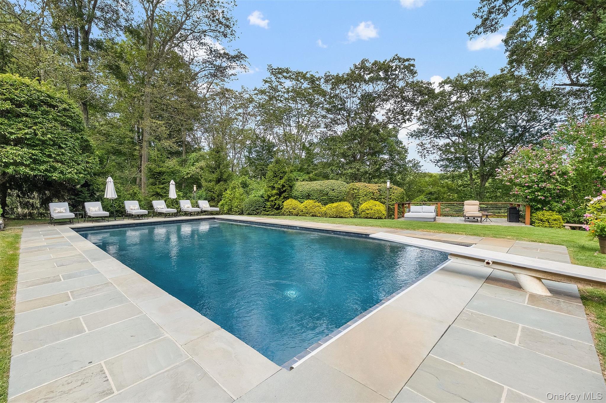 8 Ridgeview Circle Armonk, NY 10504 - Photo 35 of 37