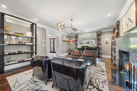 $3,895,000 | 8 Ridgeview Circle, Armonk, NY 10504