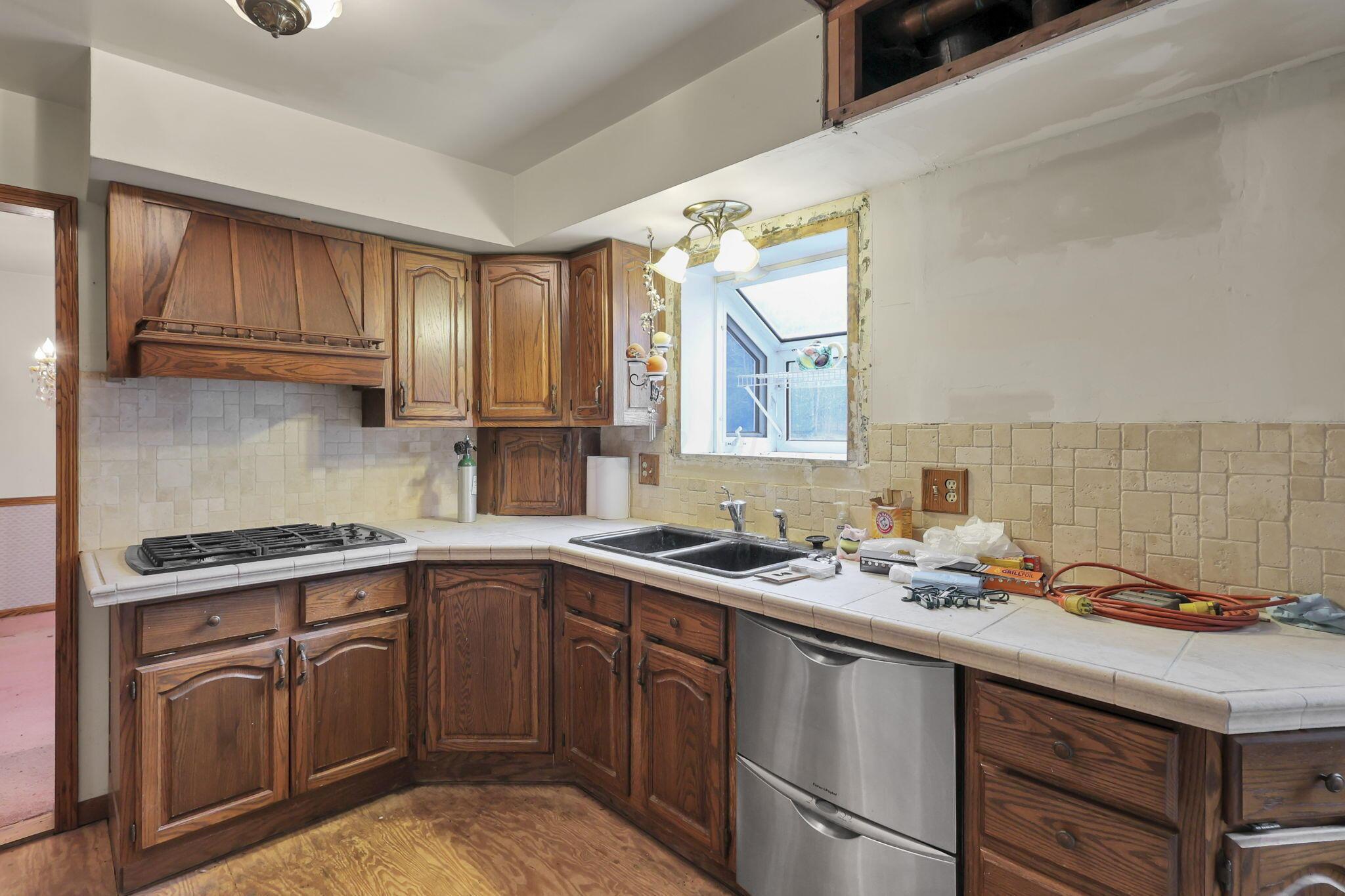 6175 Headley Road Columbus, OH 43230 - Photo 17 of 69 20-web-or-mls-G02A3496