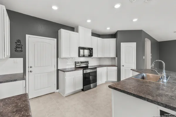 $294,000 | 8239 Phantom Field, San Antonio, TX 78253