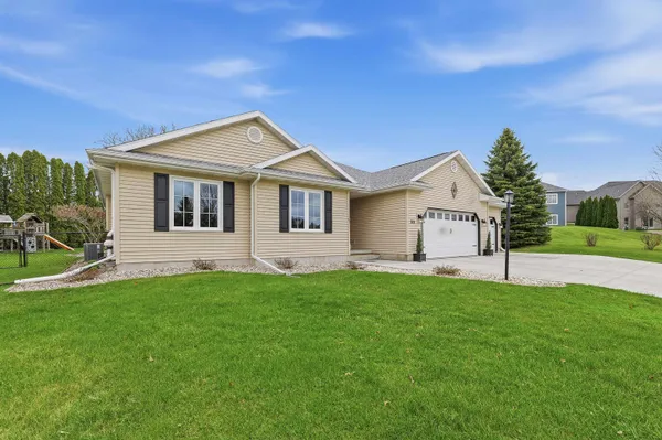 $445,000 | 321 Morgan Lane, Beaver Dam, WI 53916