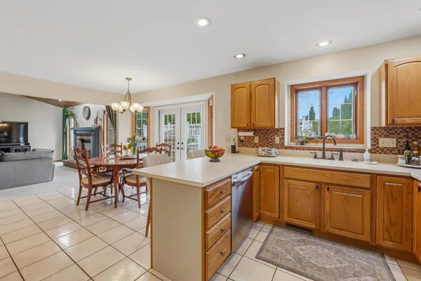 $445,000 | 321 Morgan Lane, Beaver Dam, WI 53916