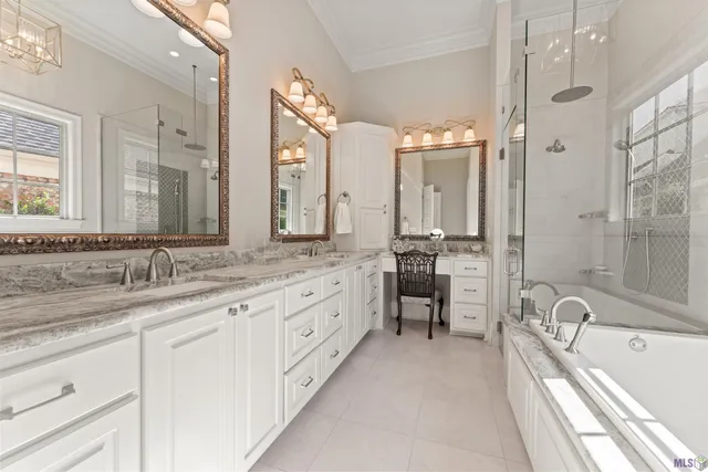 $1,050,000 | 11682 Silo Drive, St. George, LA 70810