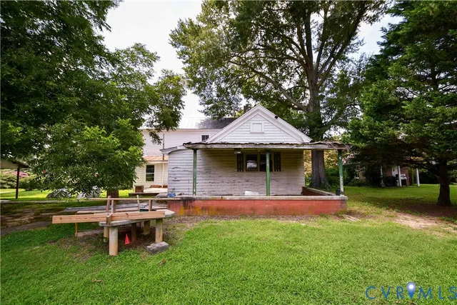 $60,000 | 305 South Carter Street, La Crosse, VA 23950