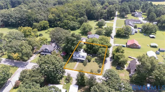 $60,000 | 305 South Carter Street, La Crosse, VA 23950