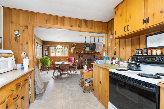 $285,000 | 604 Hill Road, Dummer, NH 03588