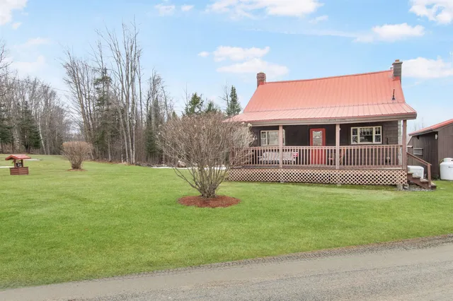 $285,000 | 604 Hill Road, Dummer, NH 03588