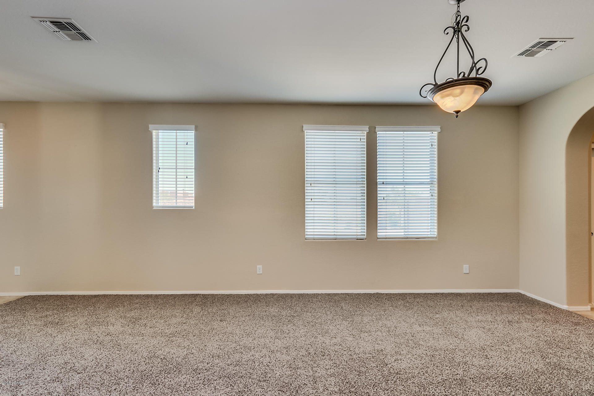 9111 South Roberts Road Tempe, AZ 85284 - Photo 8 of 29 photo_08
