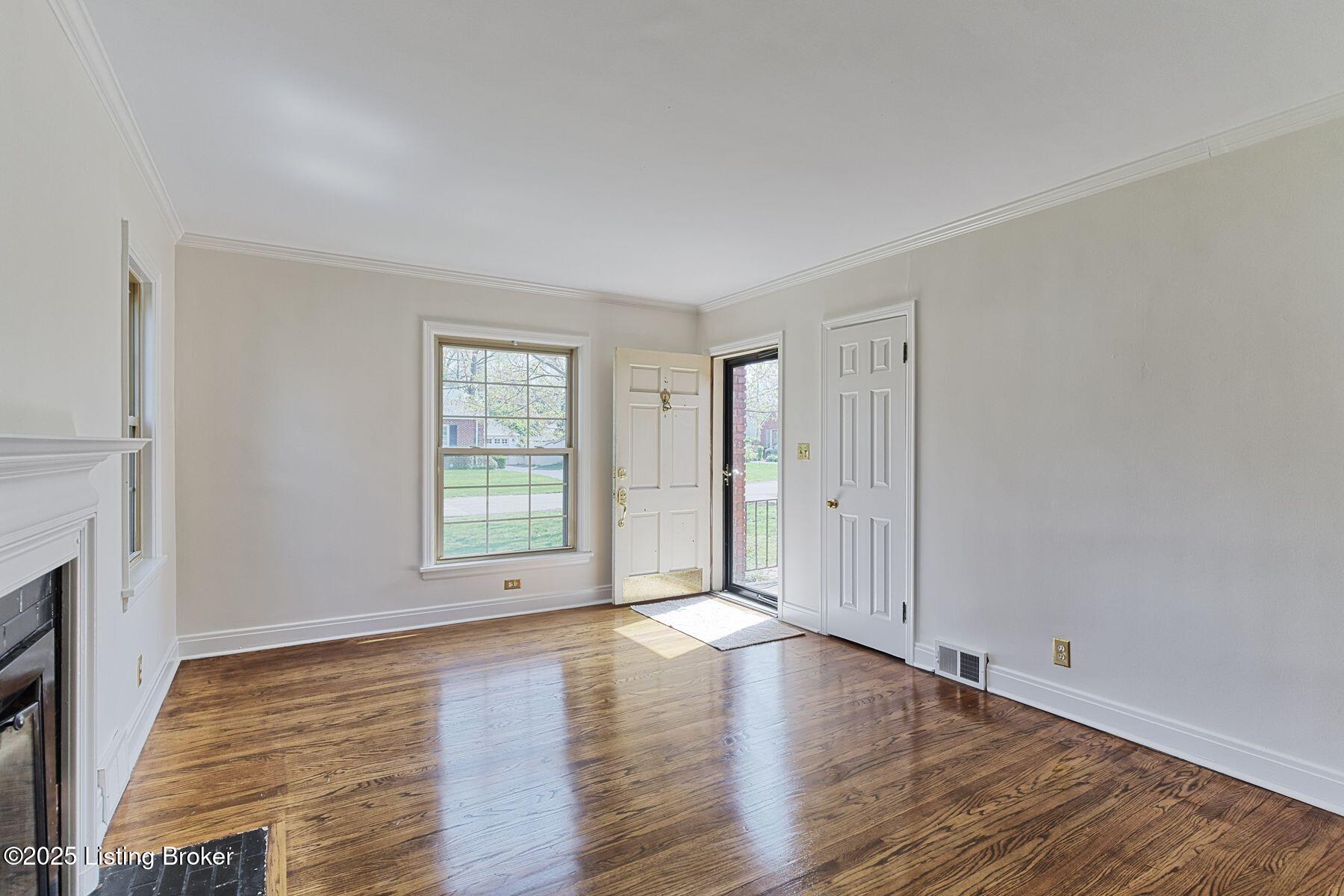 408 Oread Road Louisville, KY 40207 - Photo 6 of 39 photo_online_006